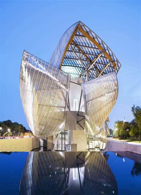 louis vuitton foundation museum.